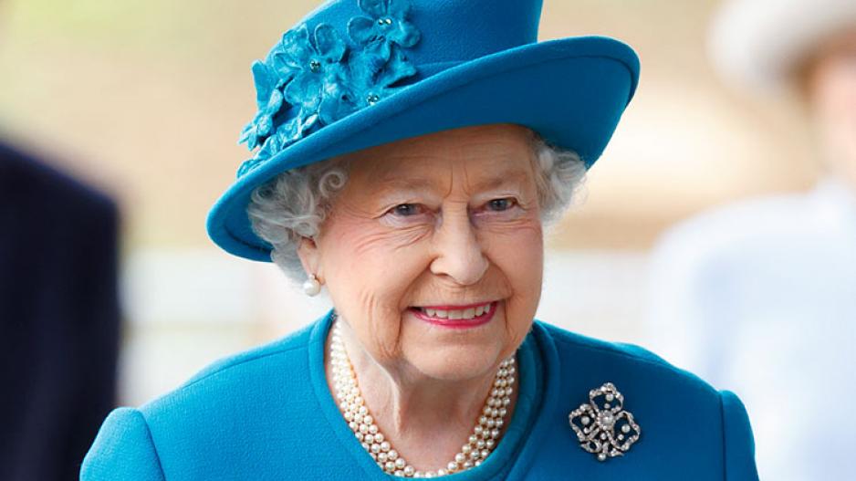Ενοχλημένη με τη σειρά "The Crown" η βασίλισσα Ελισάβετ