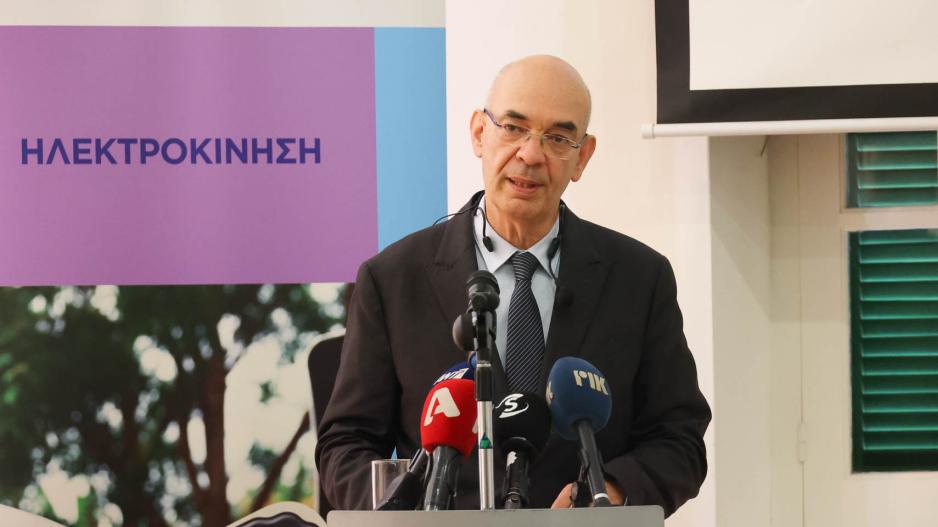 Ο Υπουργός Μεταφορών Αλέξης Βαφεάδης παρουσιάζει το νέο Σχέδιο Προώθησης της Ηλεκτροκίνησης στην Κύπρο